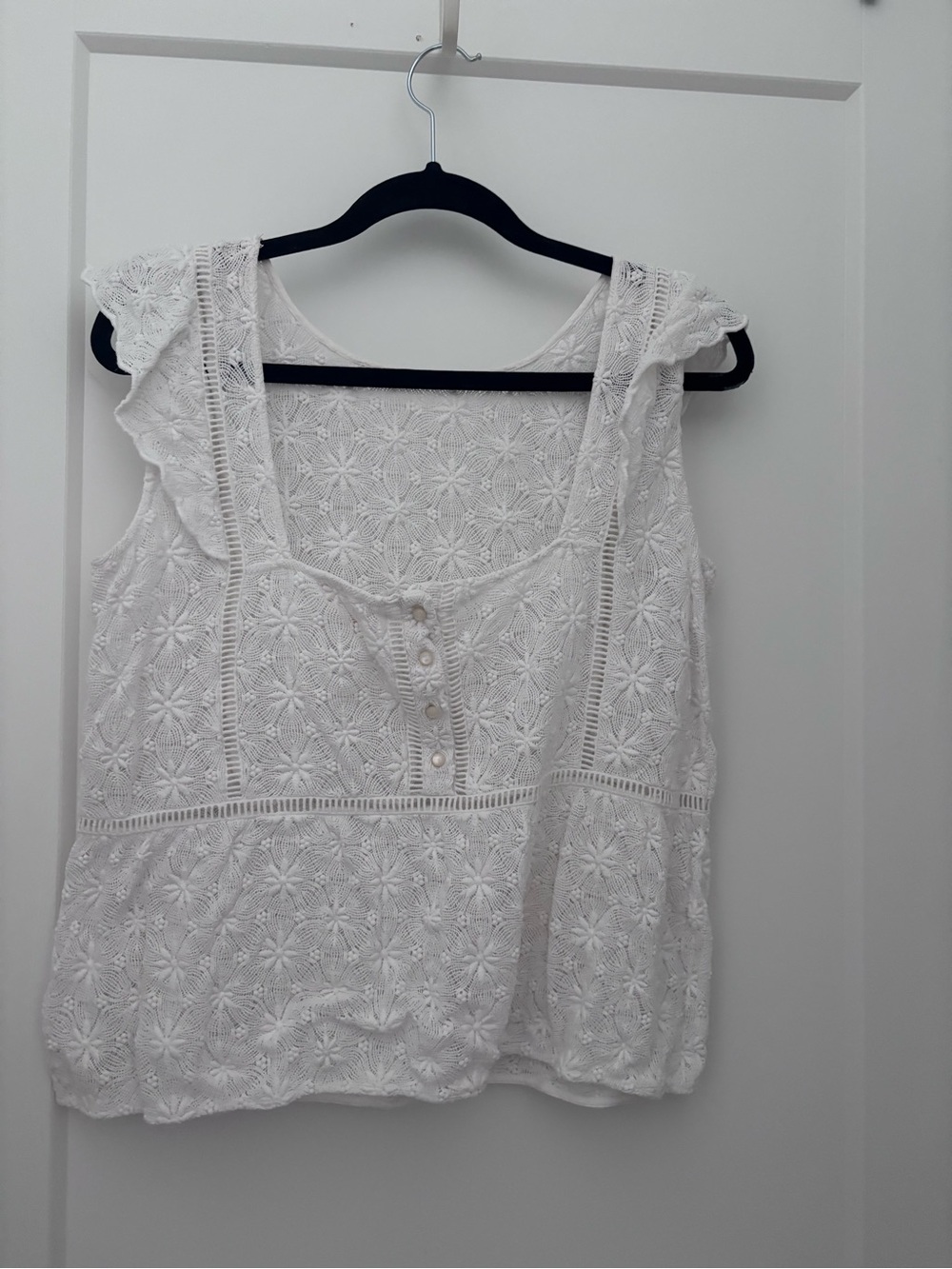 Sezane White Floral Eyelet Flutter-Sleeve Blouse - Picture 3 of 7